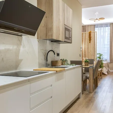 Brisas De 2 Lägenhetshotell